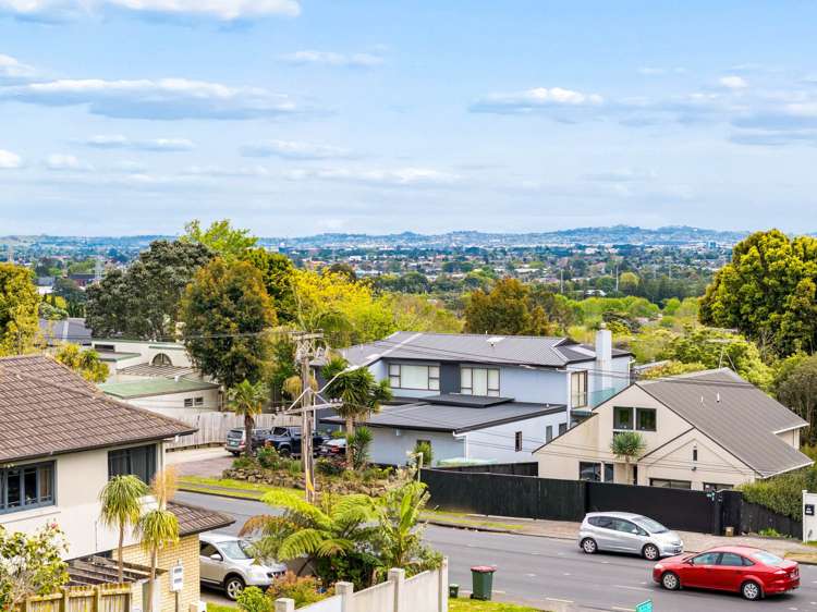 61 Redoubt Road Manukau_17