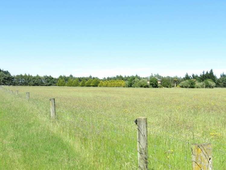 2730 South Eyre Road West Eyreton_18