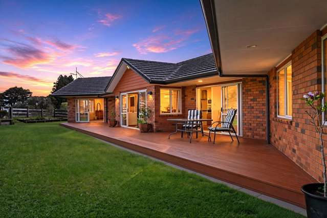 1484 Egmont Road Egmont Village_2