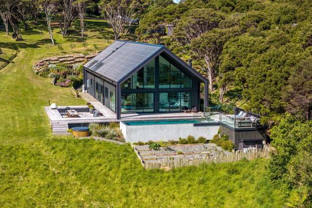 215D Awaawaroa Road Waiheke Island_1