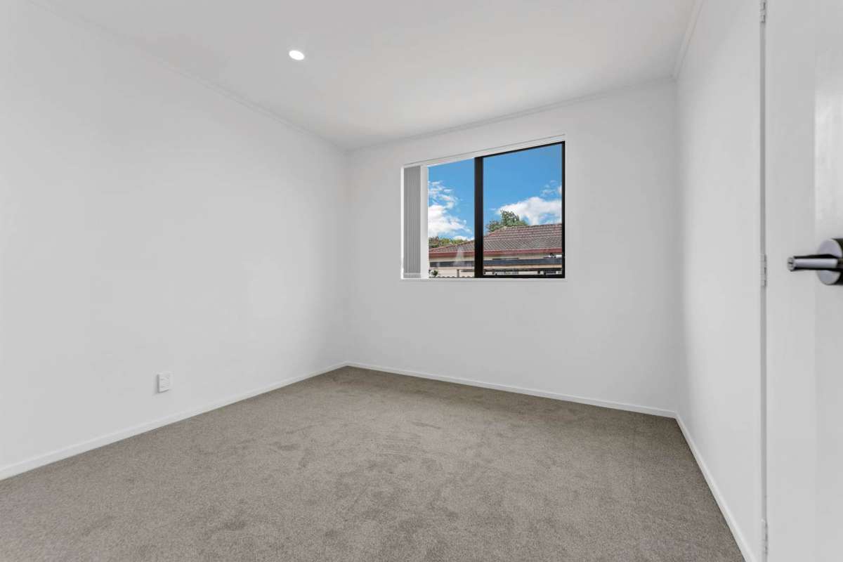 2/22 Trimdon Street_5