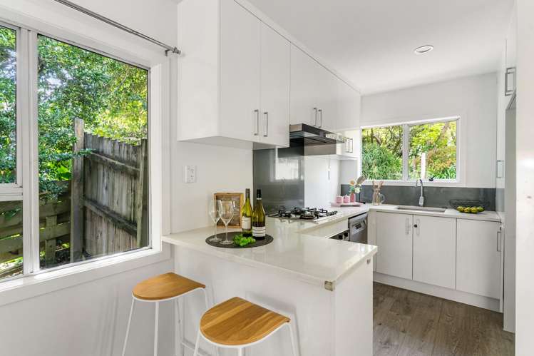 16 Dunraven Place Torbay_15