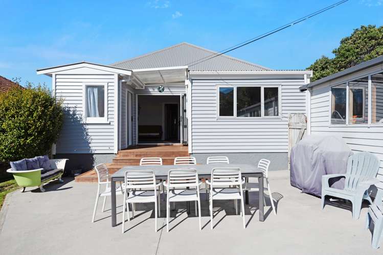 2 Atua Street Johnsonville_18
