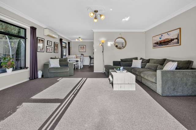 52B Amanda Avenue Dinsdale_2