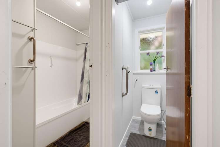 51 Catherine Crescent Paparangi_9