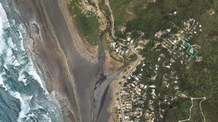 111 Garden Road Piha_27