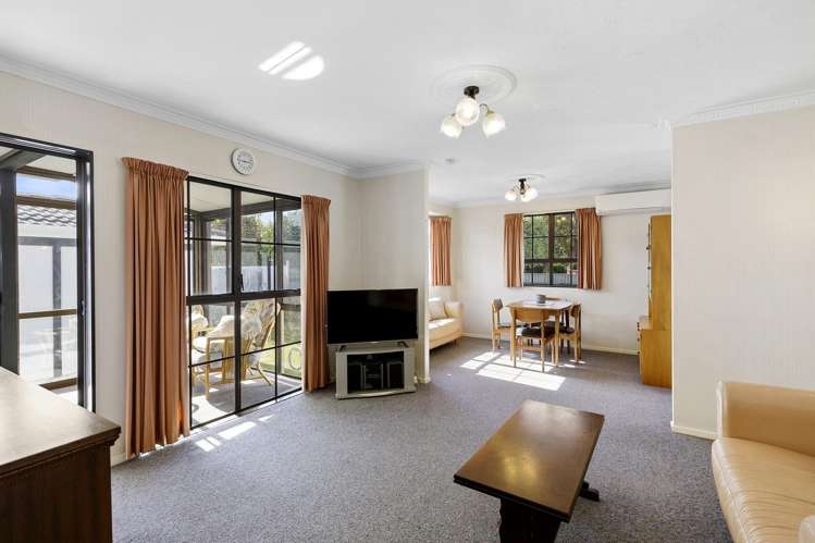 4/3 Islington Street Trentham_9