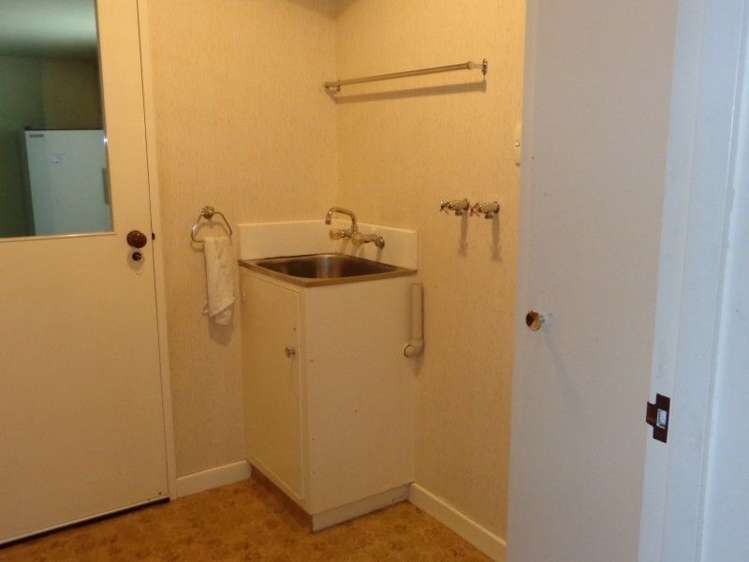 1/75 Allens Road Allenton_6