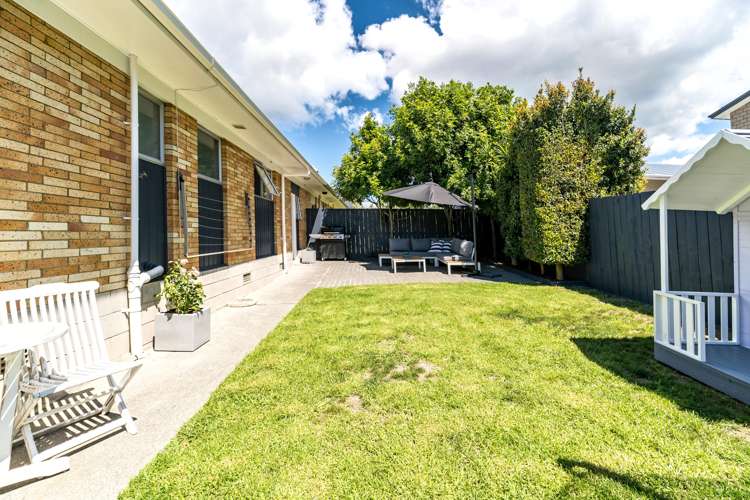 1b Karaka Street New Lynn_13