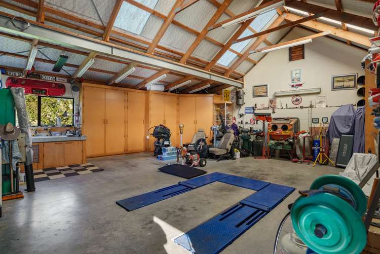 270 Redoubt Road Totara Park_16