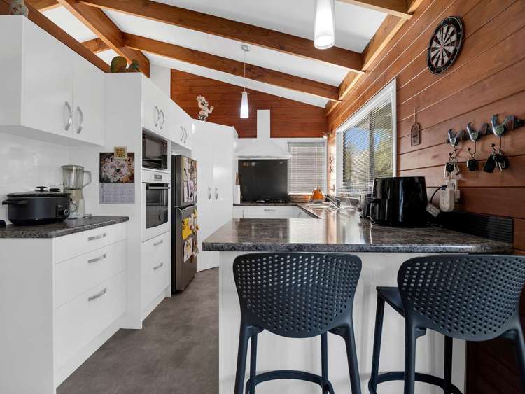 161 Hauraki Rd Orongo_27