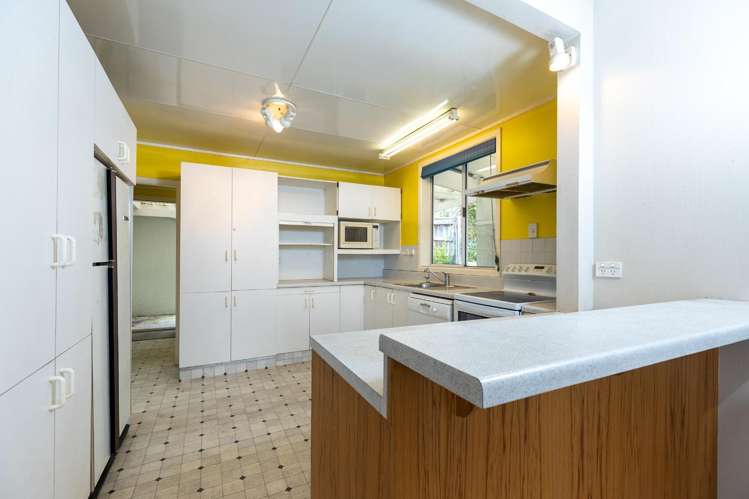 2 Whitby Road Britannia Heights_6