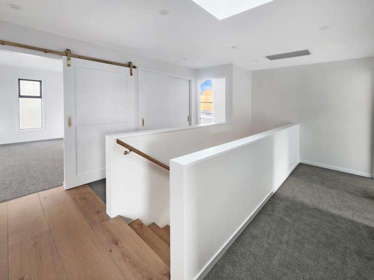 B/8 Maire Street 1378_6