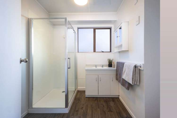 124 Solar Road Glen Eden_8