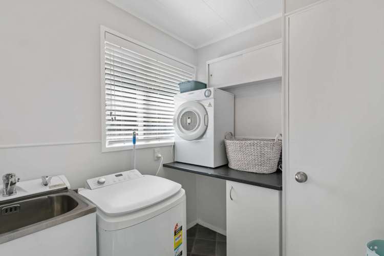 52 Redcrest Avenue Red Hill_11