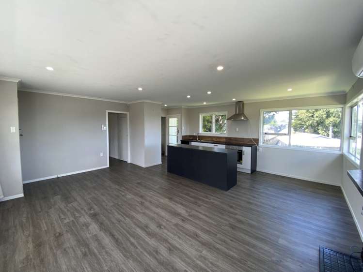 16 Kohe Street Parahaki_3