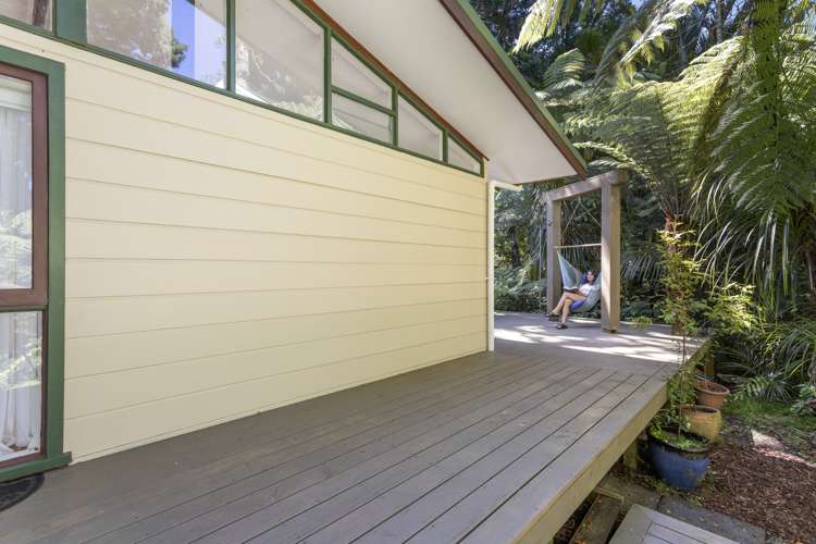 1 Ngaio Road Titirangi_7