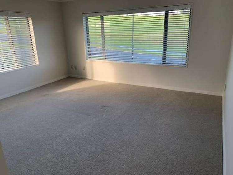 52 Butler Stoney Crescent Silverdale_18