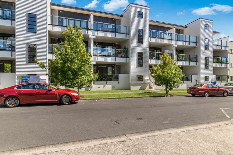 13/11 Carlos Drive Flat Bush_9