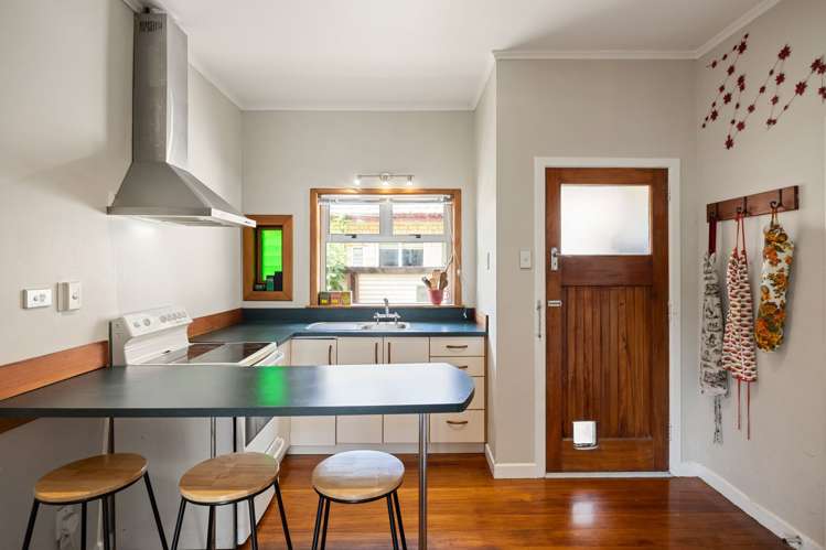 198 Grey Street Hamilton East_8