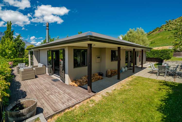 58 Ferry Hill Drive Lower Shotover_1