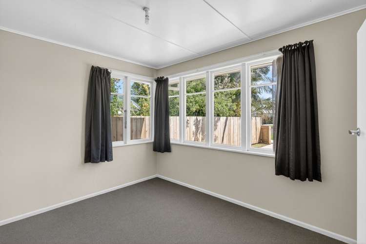 11 Matthews Road Tamarau_18