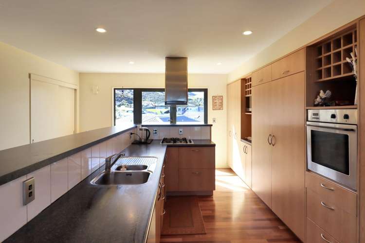 122 Viewmont Drive 10609_7