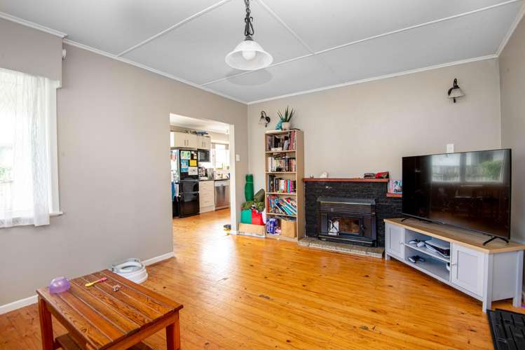 28 Wetherby Grove Wainuiomata_8