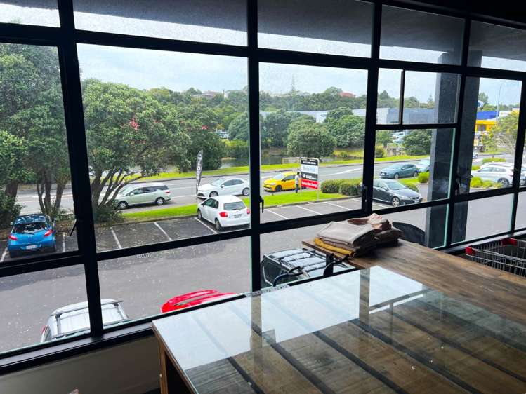 8-12 Link Drive Wairau Valley_2