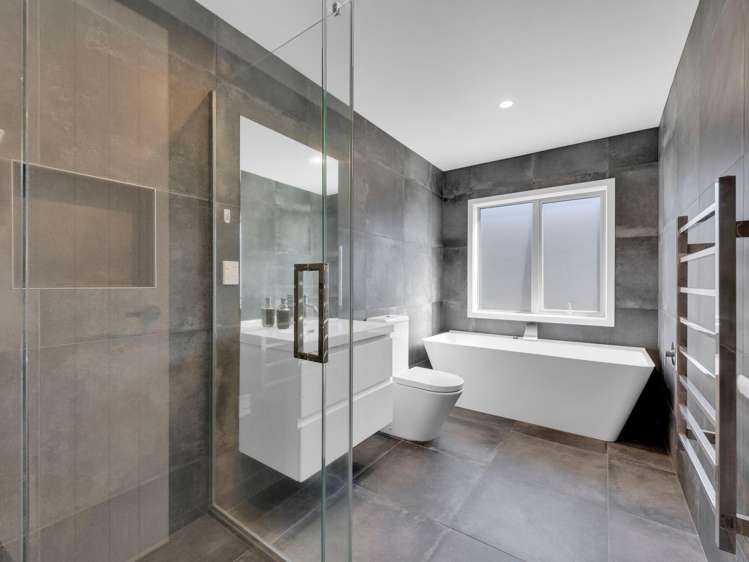 32 Earp Crescent Chartwell_13