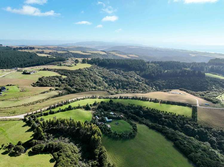 36 Kahu Ridge Taieri Mouth_20