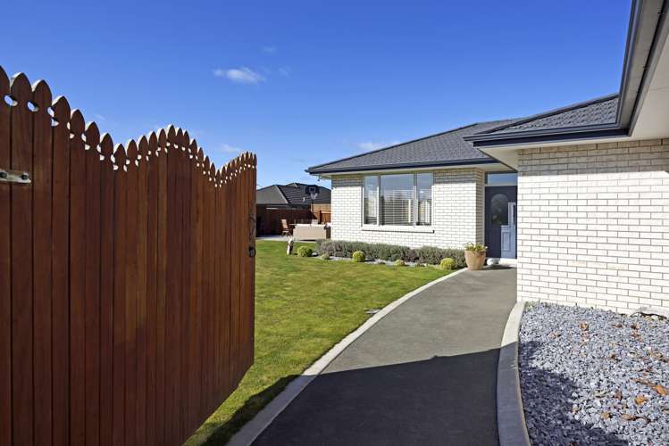 8 Reserve Lane Brightwater_17