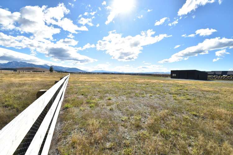 84 The Drive Twizel_10