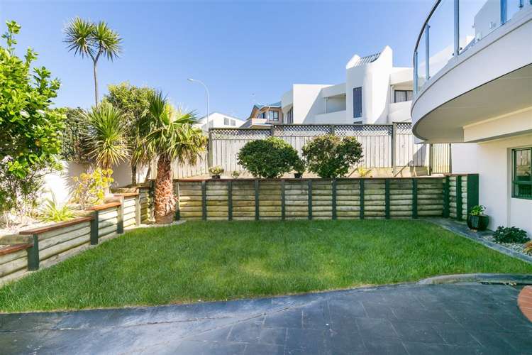 9 Bury Grove Strathmore Park_22