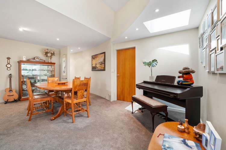 8b Queen Mary Avenue Epsom_9