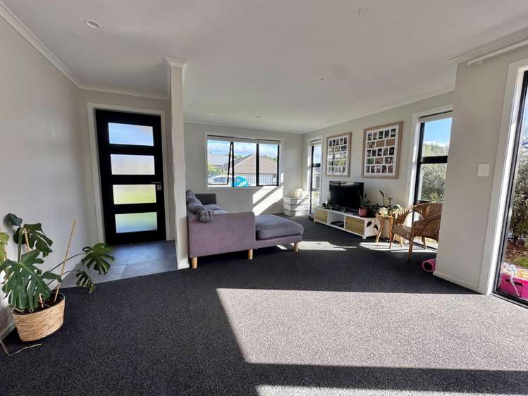 6 Ratahi Way Omokoroa_2