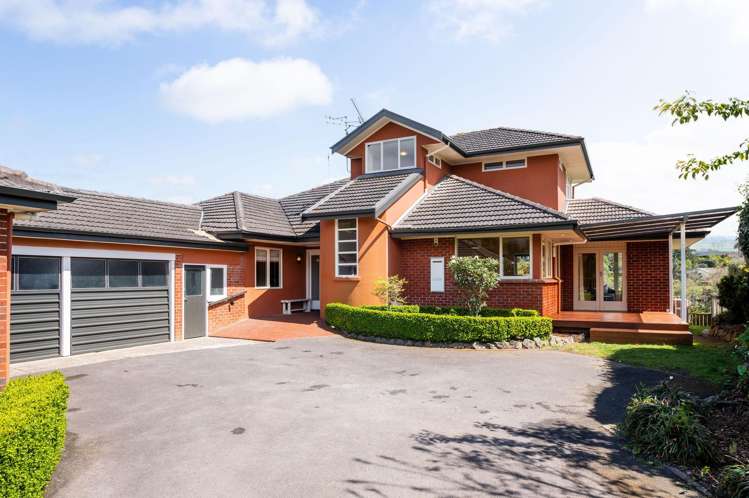 807 + 807a River Road Chartwell_37