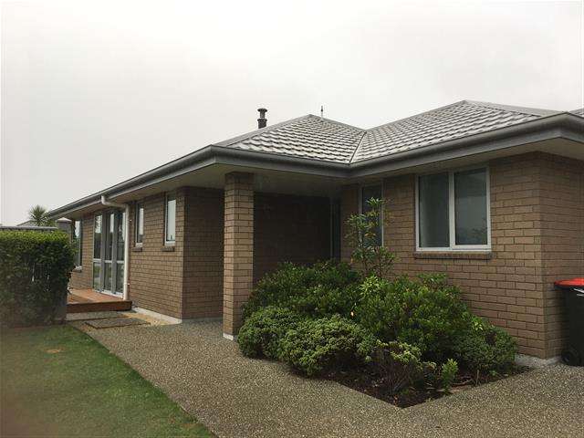 PAROA, GREYMOUTH - MODERN 3 BEDROOM HOME