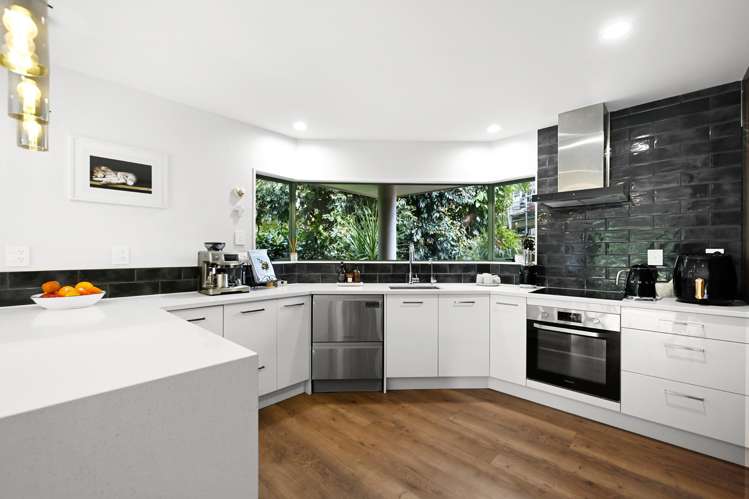 9 Charles Henry Place Harrowfield_13