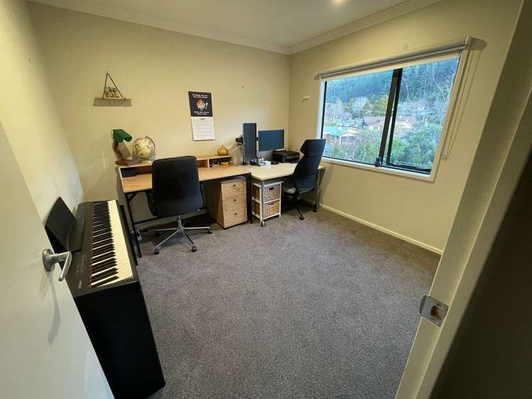 31 Forest Road Pinehaven_16