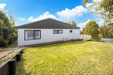 7A & 1/7A Tirimoana Road_2