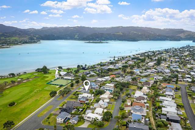 THE SWEET SPOT BETWEEN THE BEACH AND THE FAIRWAY