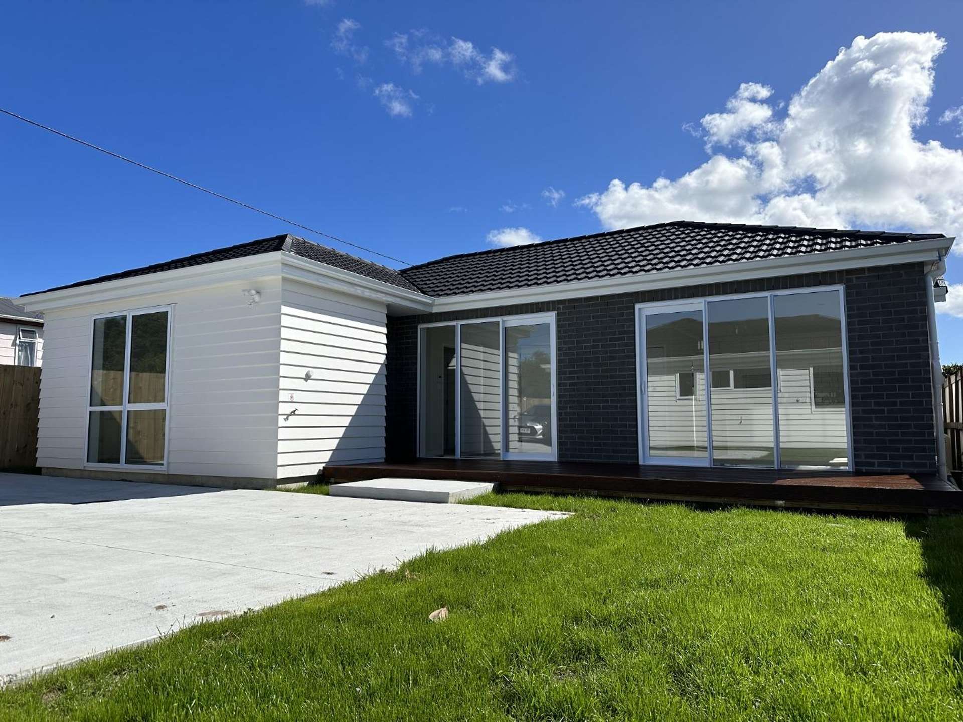 2/58 Archibald Road Kelston_0