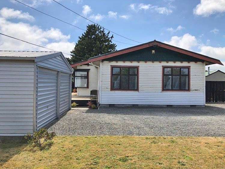 335 Breezes Road Aranui_18