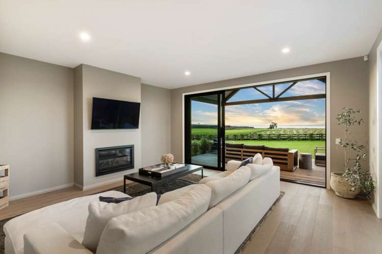 82 Ewen Place Karaka_9