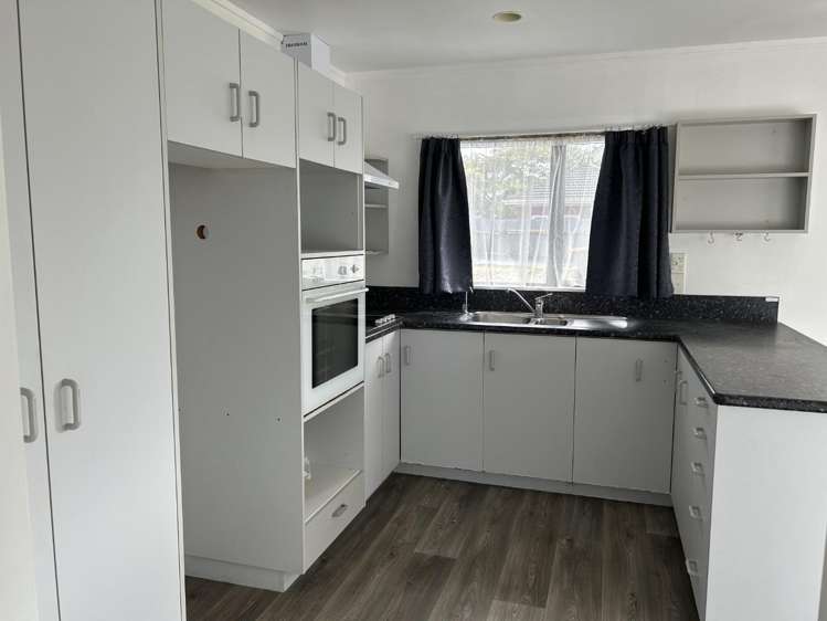 670A Grey Street Hamilton East_3