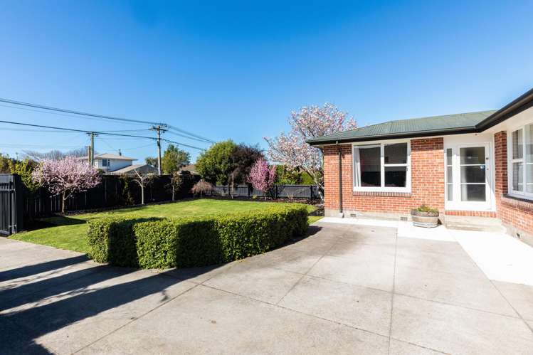 11 Croziers Road Saint Albans_24