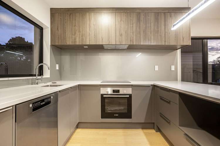 2/36 Edmonton Road Henderson_7