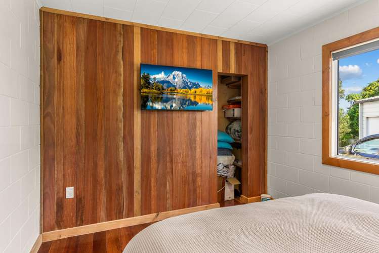 8 Signal Station Road Pouto_14