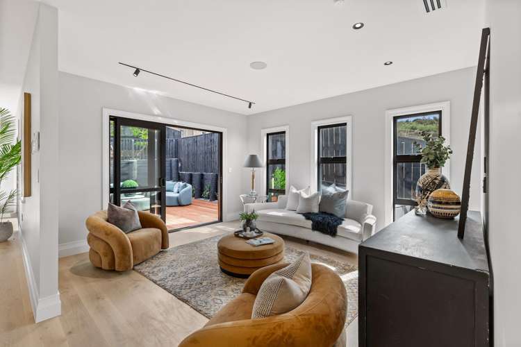 7 Halcyon Bay Lane Orewa_20